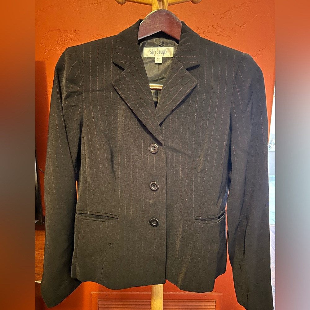 Suit Studio Women Black Lined Pinstripe Pantsuit